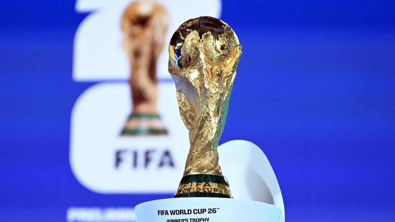 lempar koin adu penalti - ilustrasi berita FIFA Tegaskan Aturan Lempar Koin Adu Penalti Piala Dunia Tidak Diubah
