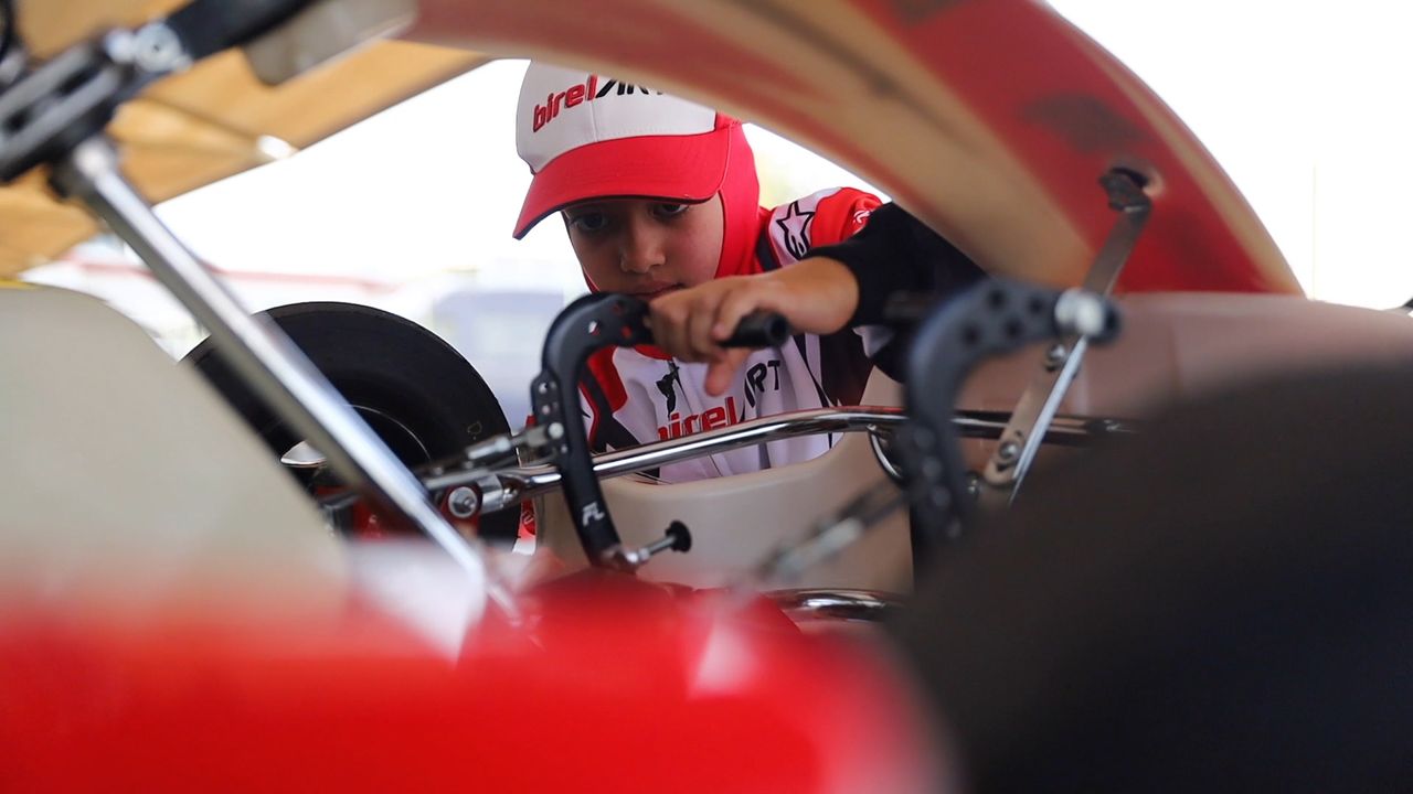 atiqa mir - ilustrasi berita Atiqa Mir Geser Pembalap Junior Mercedes dan Raih Pole di Italia