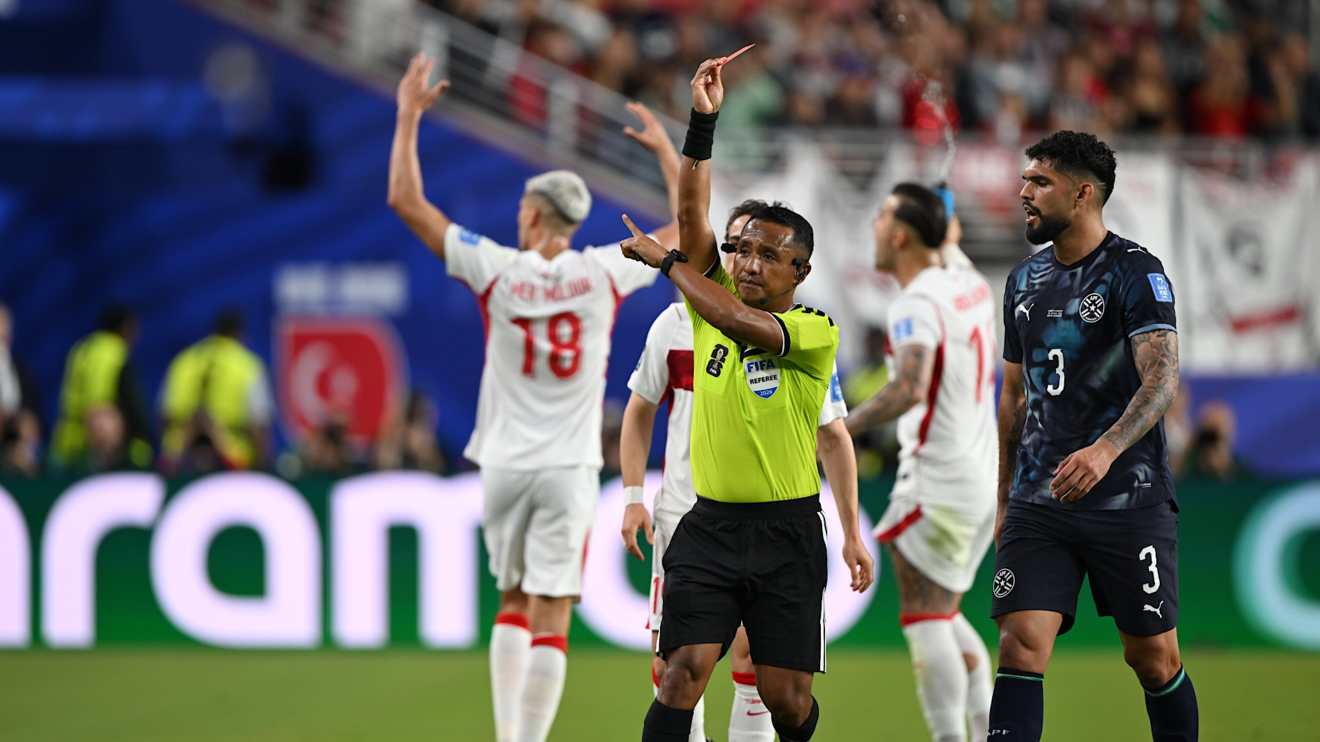 aturan menutup mulut - ilustrasi berita UEFA Menolak Terapkan Aturan Menutup Mulut FIFA di Kompetisi Eropa