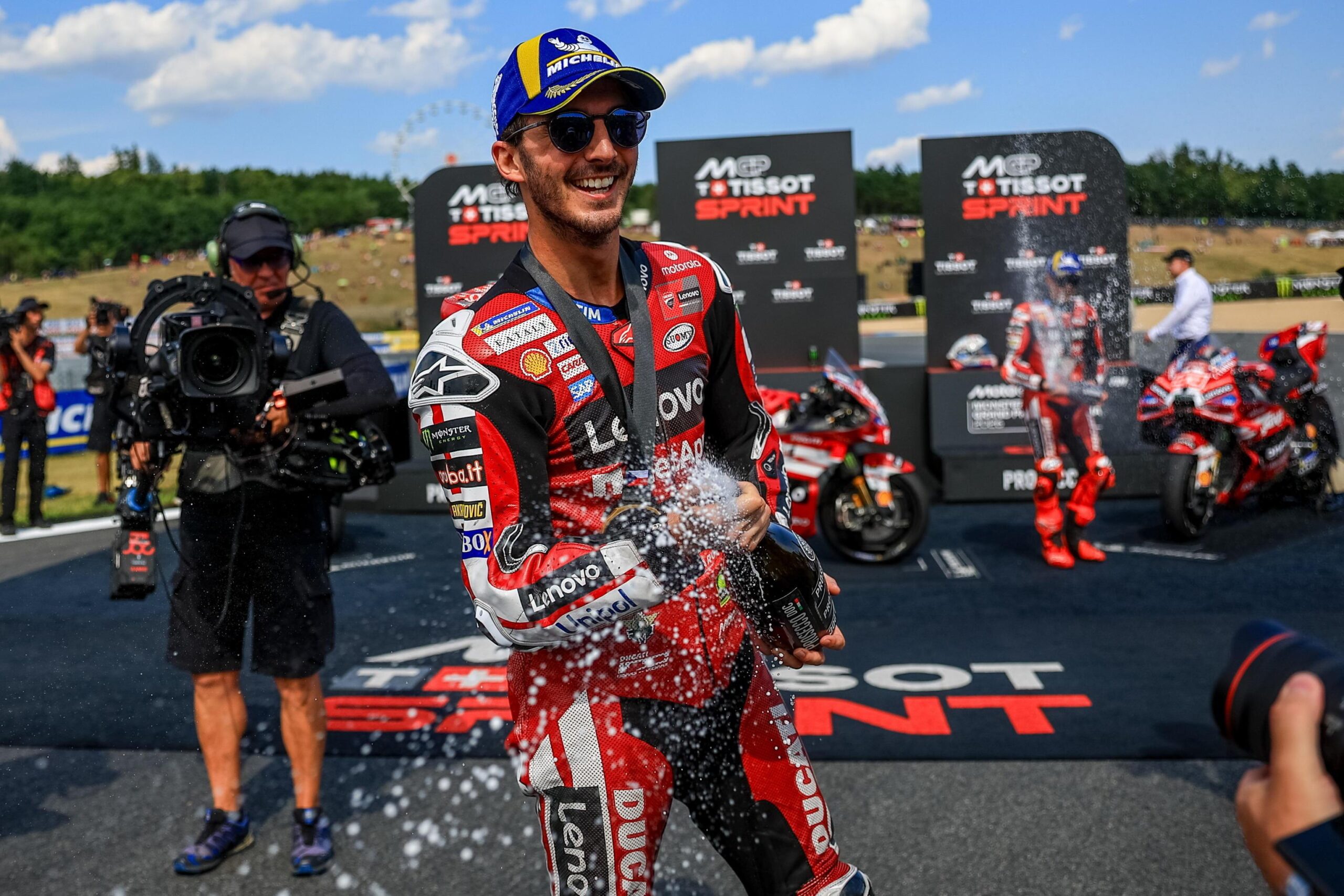 perpisahan bagnaia - ilustrasi berita Tardozzi: Perpisahan Bagnaia Tepat, Ducati Menuju Duo Pembalap Spanyol
